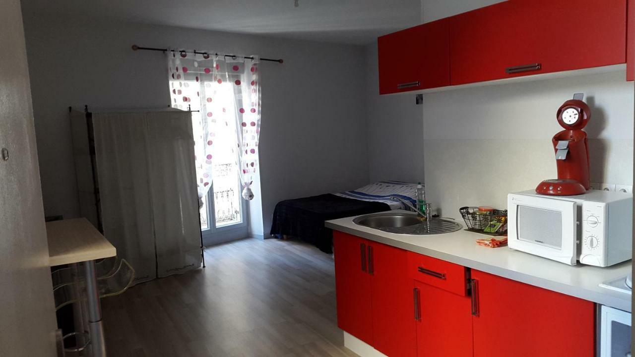 Studio Au Coeur De Viviers Екстериор снимка