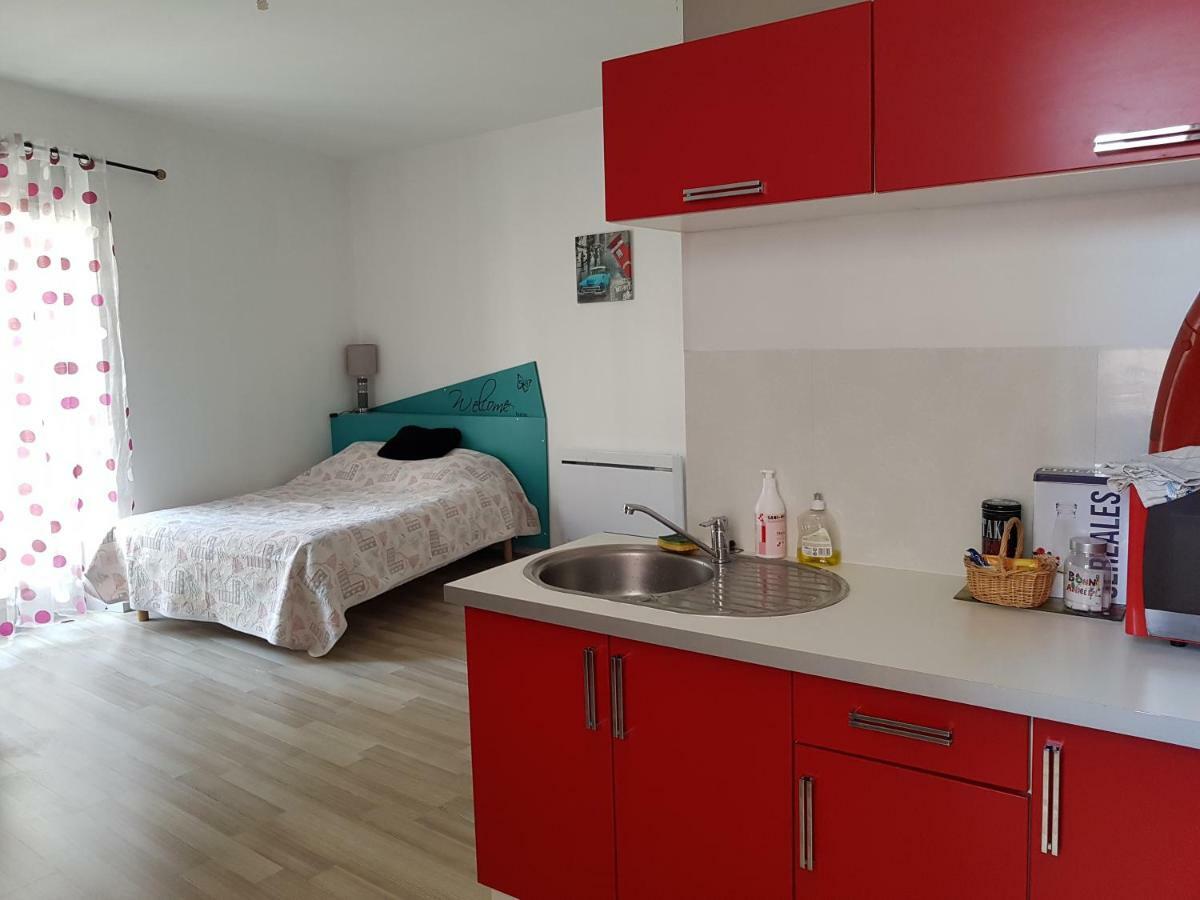 Studio Au Coeur De Viviers Екстериор снимка