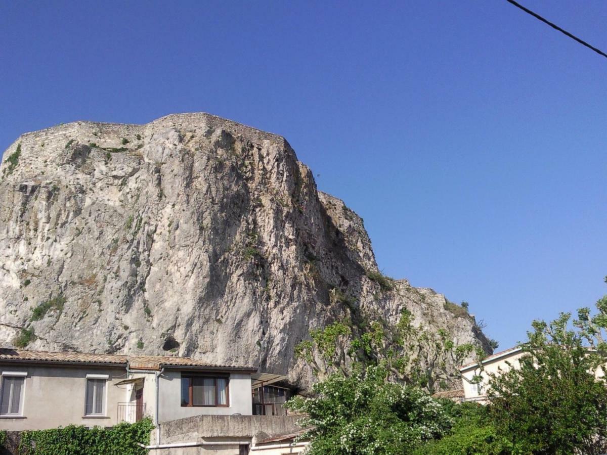 Studio Au Coeur De Viviers Екстериор снимка